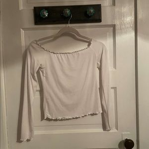 White of the shoulder top